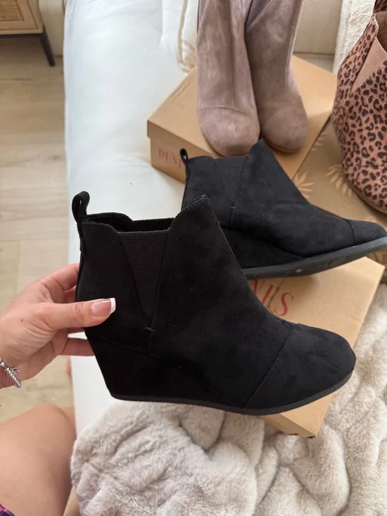 BRAND NEW DUNES Zoey Suede Women's Ankle Boots size 7 - Picture 7 of 10